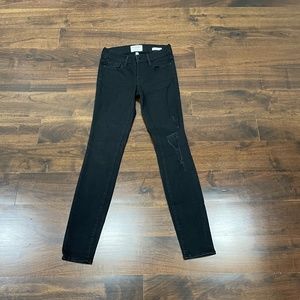 Frame Knee Ripped Jeans